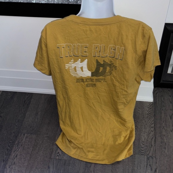 True Religion Mustard V-Neck Women Top - Picture 5 of 12